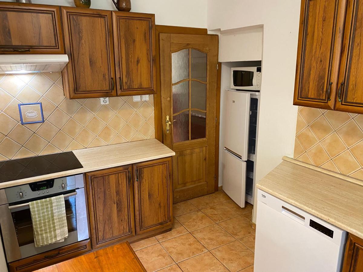 U Potoka Apartment Bujanov